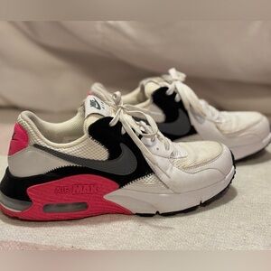 Nike Air Max Sneakers
